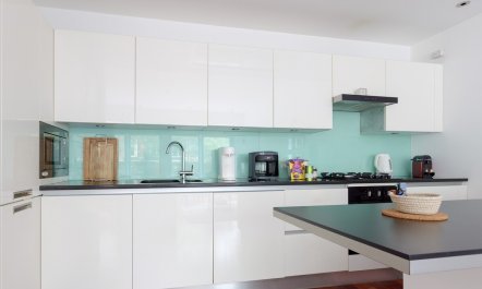 Shaftesbury Sophistication 7