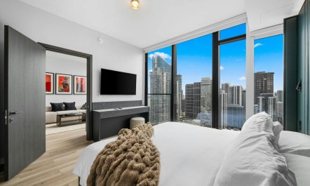 Thirty-Two Over Brickell 8
