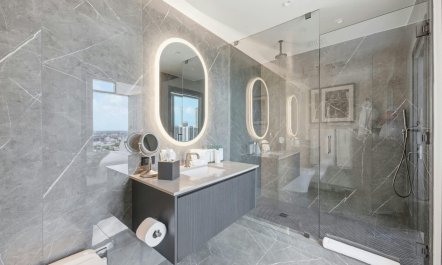 Bay & Glass 9