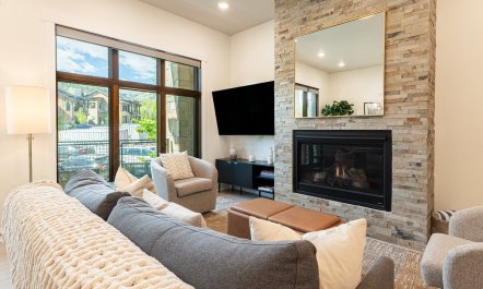 Fireside & Slopes 1
