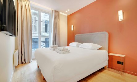 Parisian Peach 1