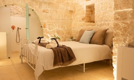Trullo & Olives 9