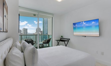 River Iron Miami 8