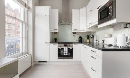 Vanilla & Parchment 7