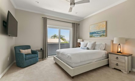 Breeze on Carlsbad Boulevard 9