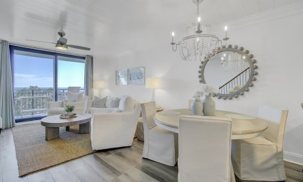 Ocean Point Abode 4