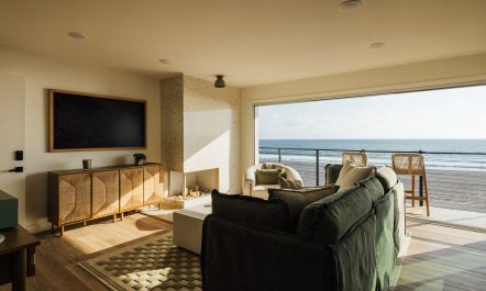 Pacific Vinyl 5