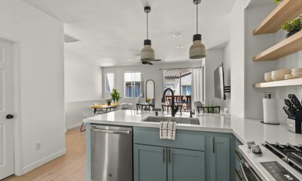 Carlsbad Breeze 7