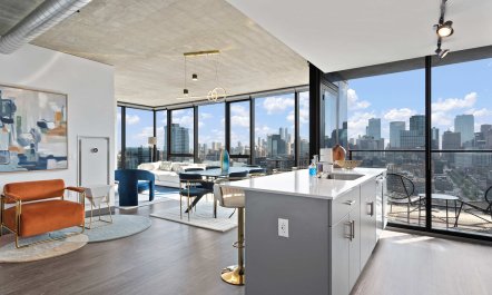 Glass Above Chicago 7