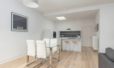 West End Light 6
