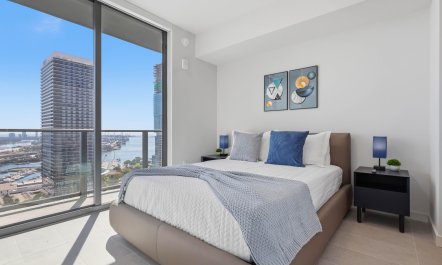 Bayfront Real 8