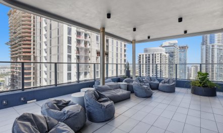 Bayfront Modern 1