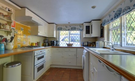 3 Bed in Cranbrook 4