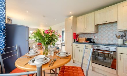 2 Bed in Padstow 6