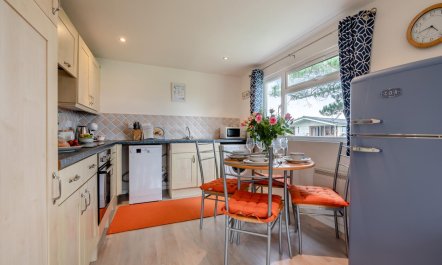 2 Bed in Padstow 3