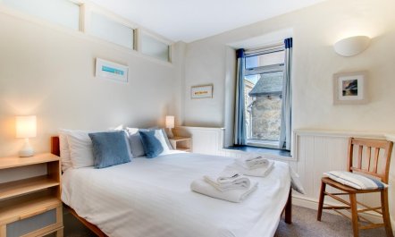 1 Bed in St Ives 8