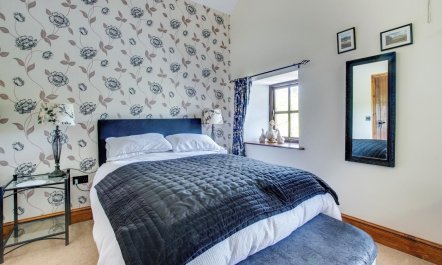 2 Bed in Llanfihangel-nant-Bran 7