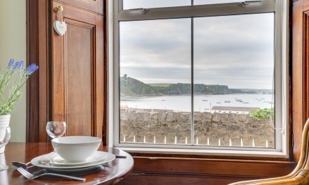 1 Bed in Tenby 6