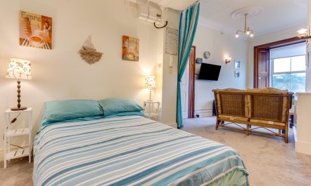 1 Bed in Tenby 4