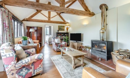 3 Bed in Tong 8
