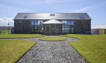 6 Bed in Hartland