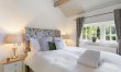 1 Bed in Clappersgate 9