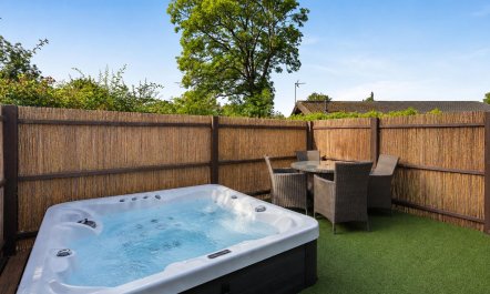2 Bed in Carlton-in-Cleveland 1