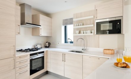 2 Bed in Crossways 9