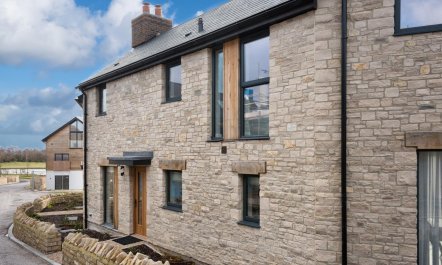 2 Bed in Crossways 3