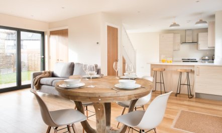 2 Bed in Crossways 6