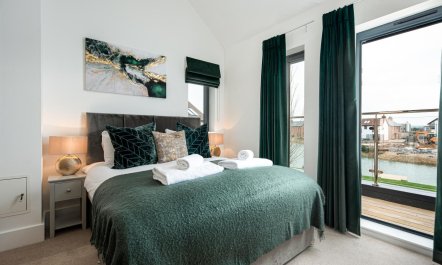 3 Bed in Crossways 4