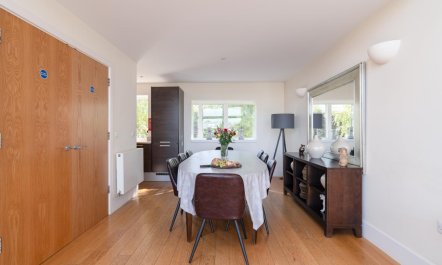 4 Bed in Somerford Keynes 4