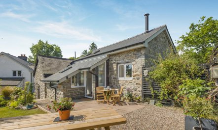 2 Bed in Llanwrthwl