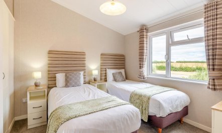 2 Bed in West Lydford 9