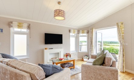 2 Bed in West Lydford 2