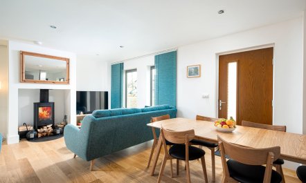 4 Bed in Crossways 7