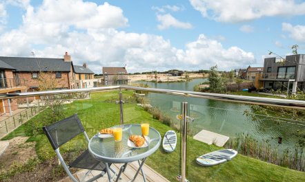 4 Bed in Crossways