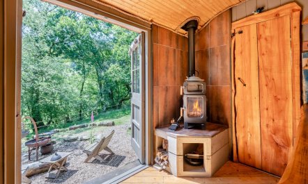 1 Bed in Langdale End 4