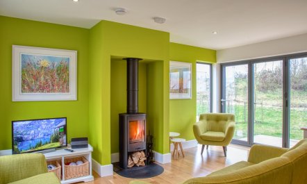 3 Bed in Crossways 2