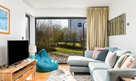 3 Bed in Crossways 8