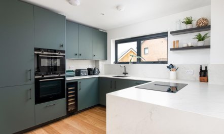 4 Bed in Crossways 3