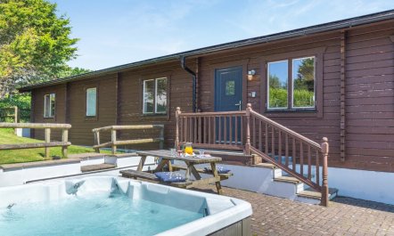 3 Bed in Carnmenellis