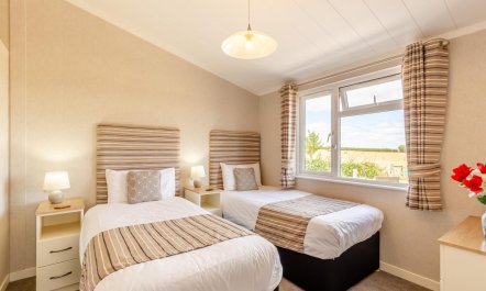 2 Bed in West Lydford 6