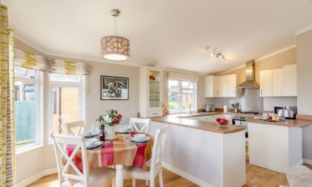 2 Bed in West Lydford 8
