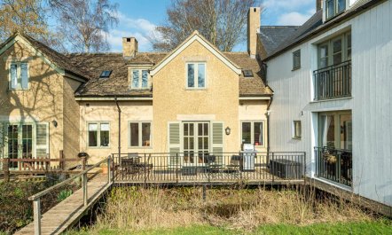 3 Bed in Somerford Keynes