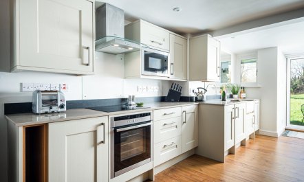 2 Bed in Somerford Keynes 3