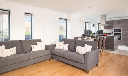 3 Bed in Crossways 1