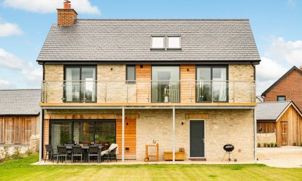 4 Bed in Crossways