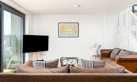 4 Bed in Crossways 6