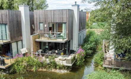 5 Bed in Somerford Keynes